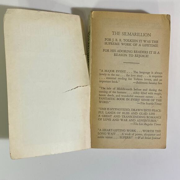 Lot of 8 J.R.R. TOLKIEN Vintage Books Lord of the Rings 1990s 1970s Mixed - Picture 14 of 16